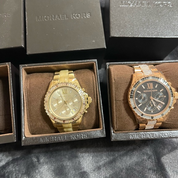 Authentic Michael Kors - Picture 3 of 7